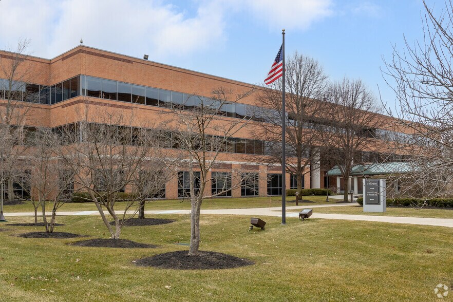 More Photos Of 9 Roszel Rd, West Windsor Office For Lease