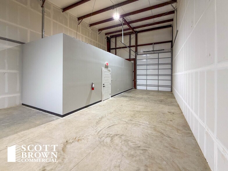 More Photos Of 8587 Stewart Rd, Aubrey Unknown For Lease