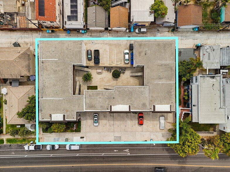 More Photos Of 4649 Voltaire St, San Diego Apartments For Sale
