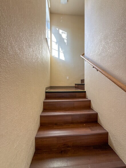 More Photos Of 534 B St, Santa Rosa Medical For Sale
