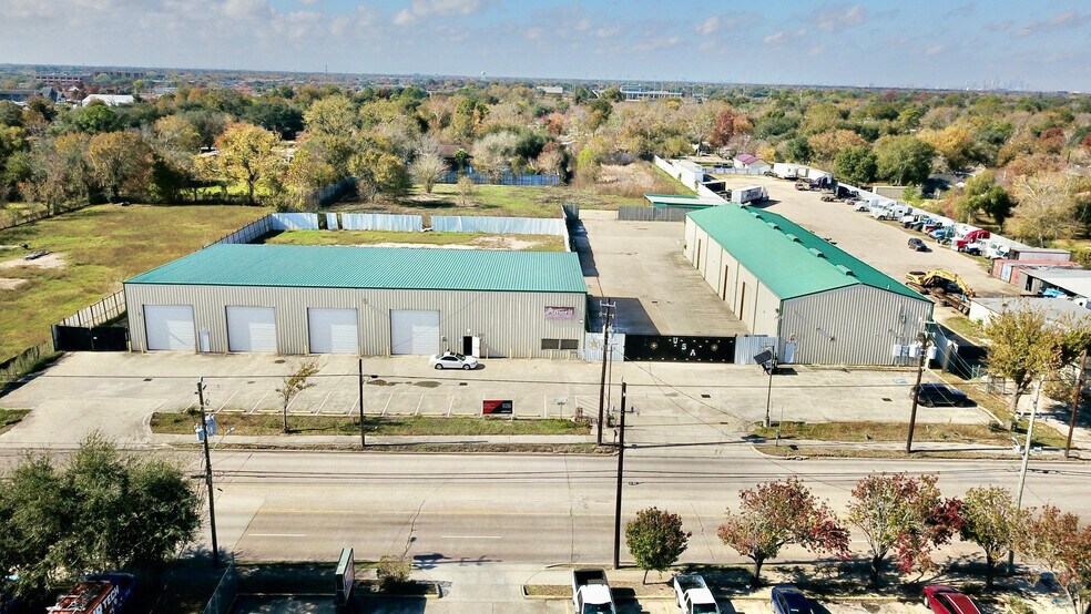 More Photos Of 2950 Preston Ave, Pasadena Unknown For Lease