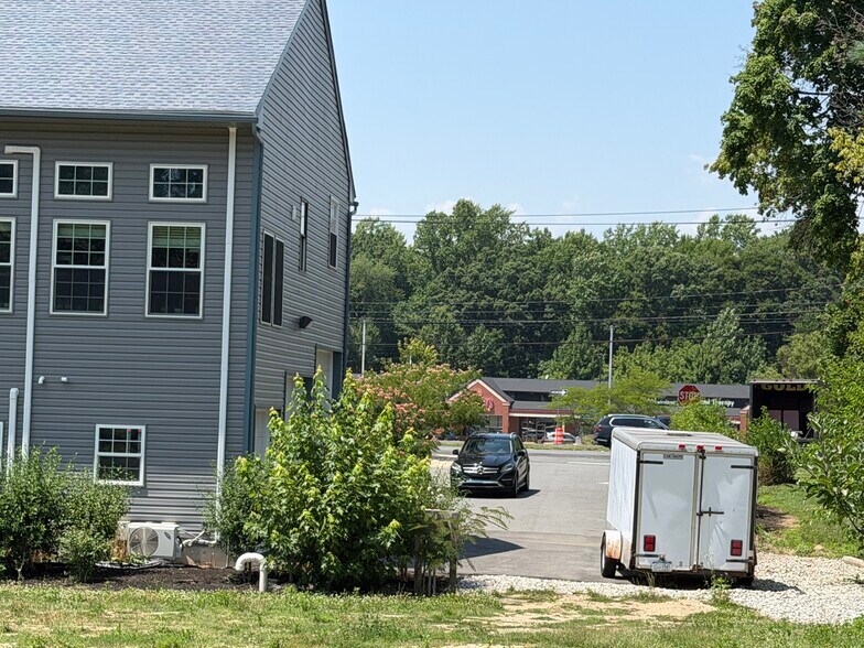More Photos Of 1634 Pulaski Hwy, Newark Freestanding For Sale
