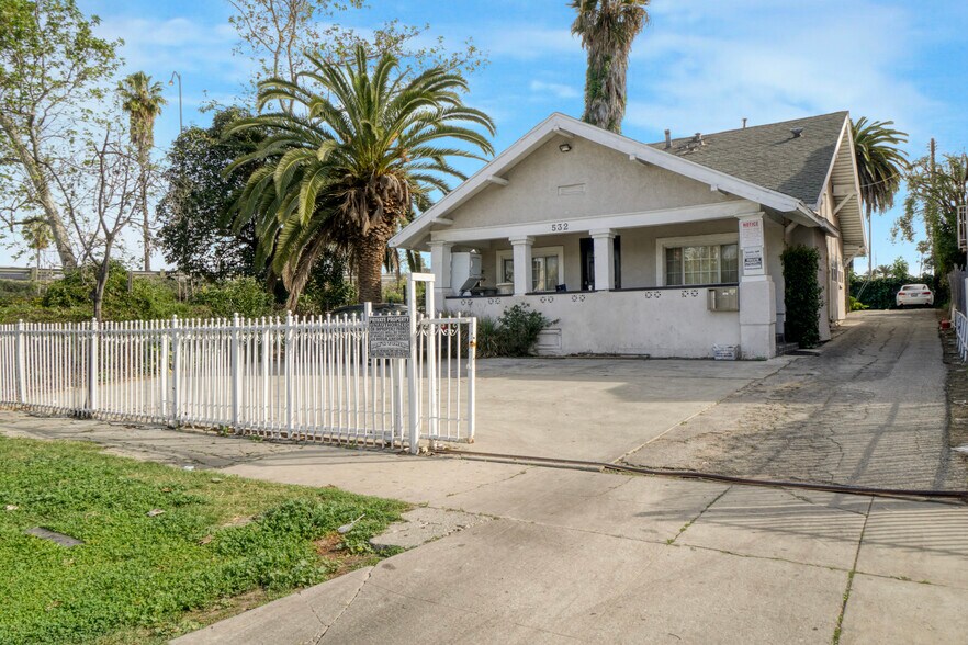 More Photos Of 532 N Berendo St, Los Angeles Multifamily For Sale