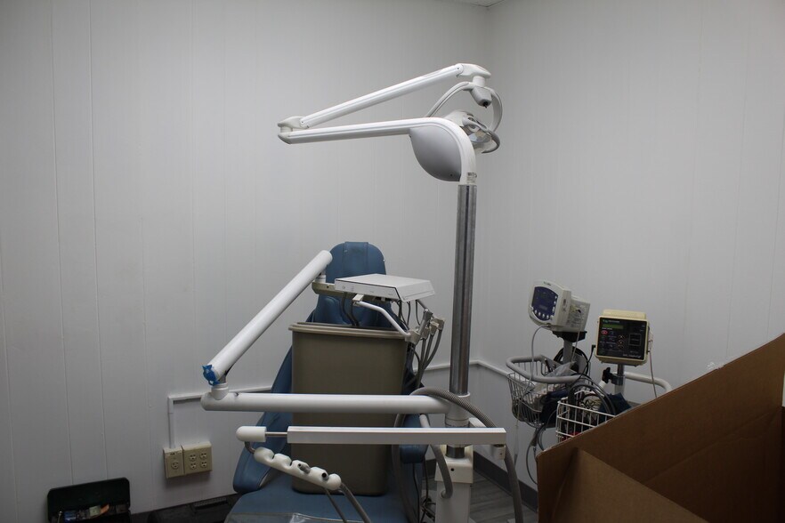 More Photos Of 425-427 S Summit Ave, Fort Worth Medical For Lease