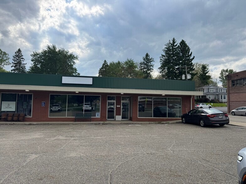 More Photos Of 9076 Church St, Twinsburg Freestanding For Lease