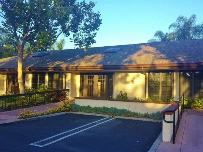 More Photos Of 3151 Airway Ave, Costa Mesa Medical For Lease