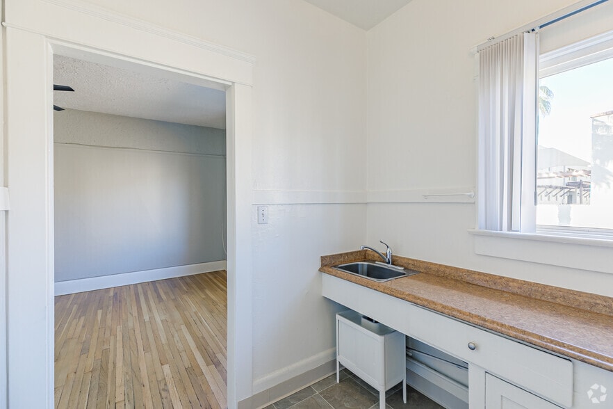 More Photos Of 630 W Washington St, San Diego Apartments For Sale