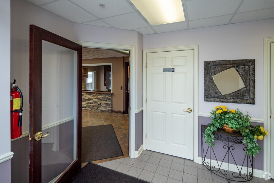 More Photos Of 4205 Charlar Dr, Holt Loft Creative Space For Sale