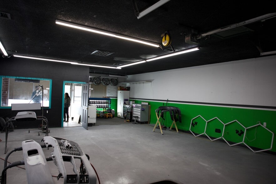 More Photos Of 1136 Kimbark St, Longmont Warehouse For Lease