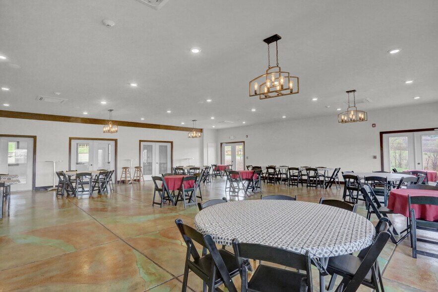 More Photos Of 596 Harman Rd, Halifax Winery Vineyard For Sale