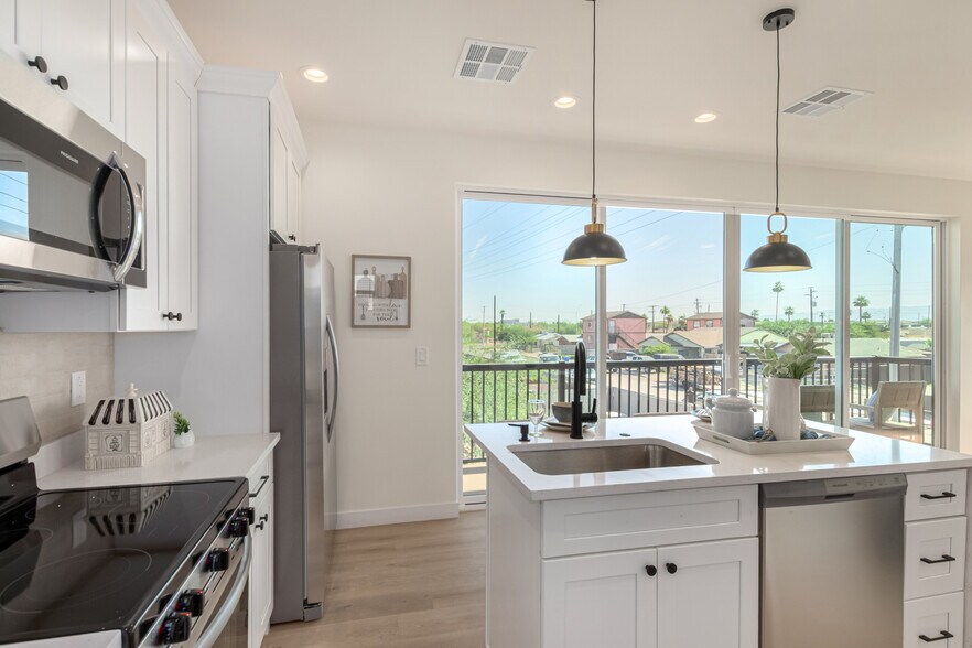 More Photos Of 1728 W Sherman St, Phoenix Apartments For Sale