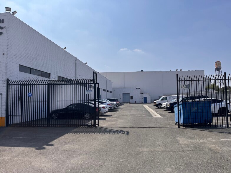 More Photos Of 4641 Pacific Blvd, Vernon Warehouse For Lease