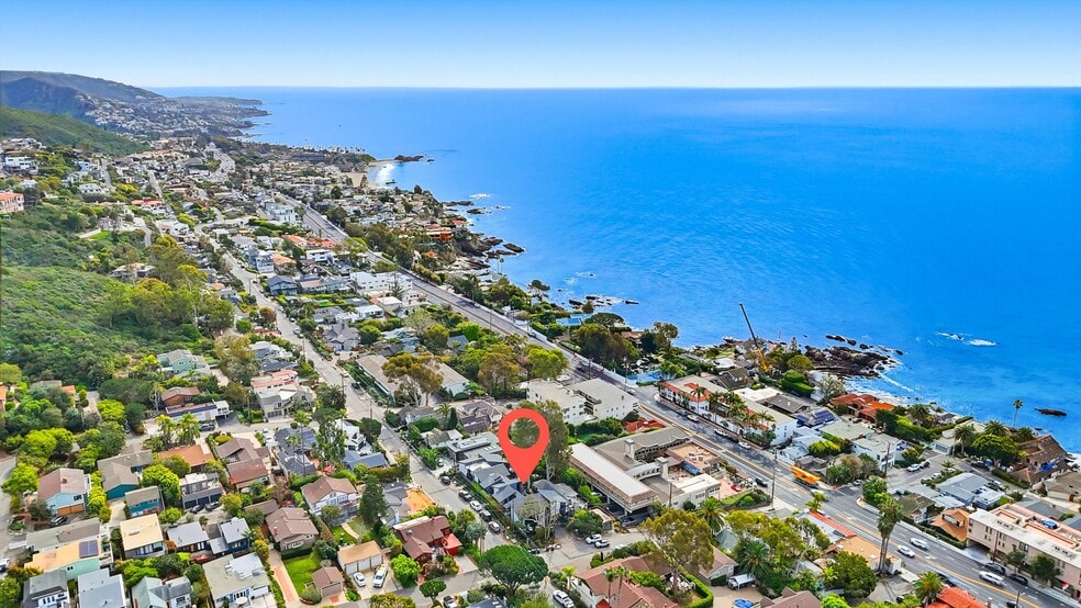 More Photos Of 2101 Glenneyre St, Laguna Beach Apartments For Sale