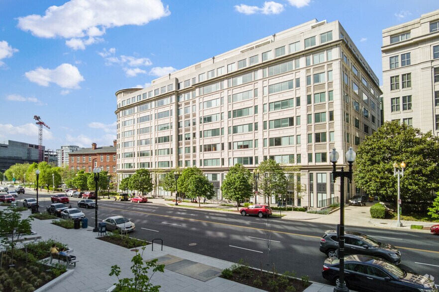More Photos Of 1 Massachusetts Ave NW, Washington Office For Lease