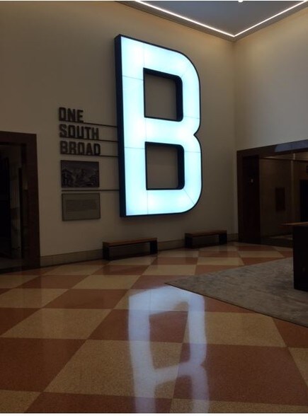 More Photos Of 1 S Broad St, Philadelphia Office For Lease