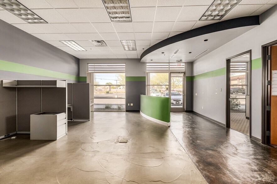 More Photos Of 5425 E Bell Rd, Scottsdale Medical For Lease