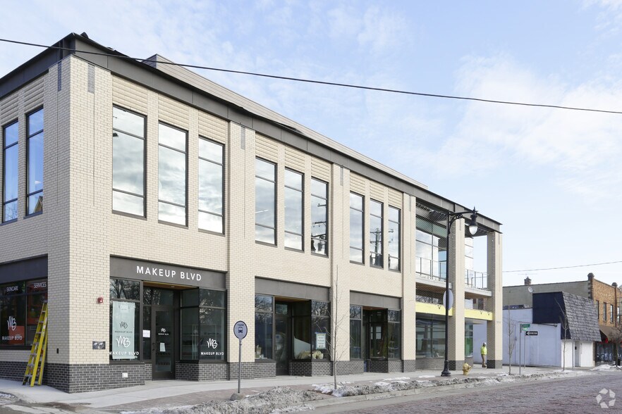 More Photos Of 1059 Wealthy St SE, Grand Rapids Apartments For Lease
