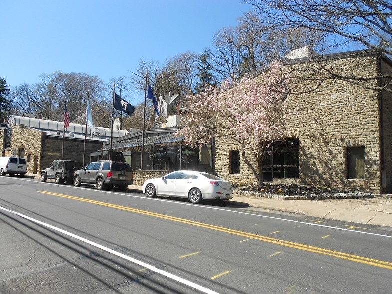 More Photos Of 145 Greenwood Ave, Wyncote Loft Creative Space For Lease