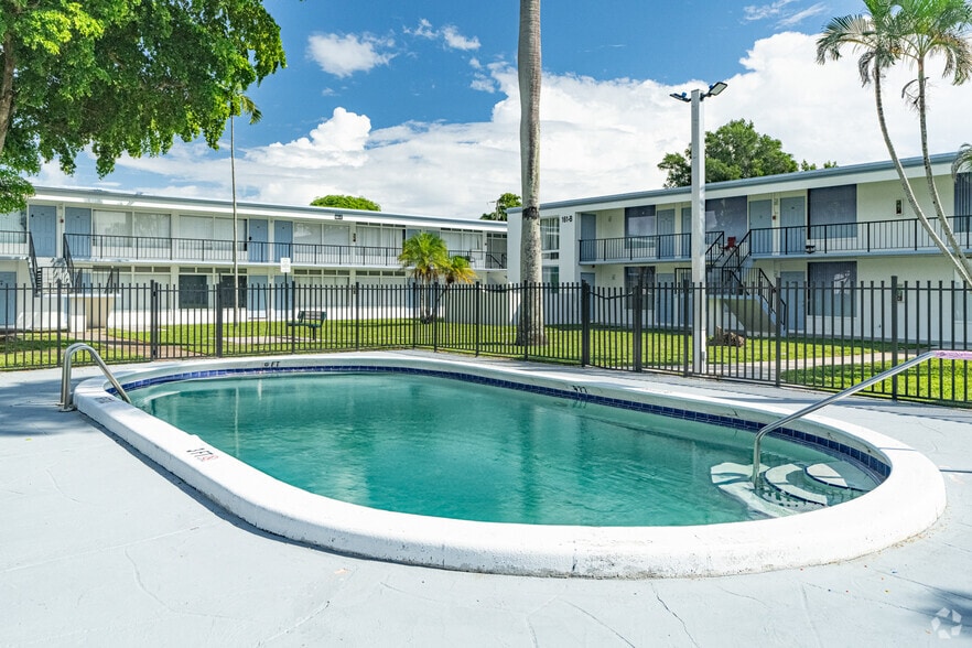 More Photos Of 3870 N Andrews Ave, Oakland Park Apartments For Sale