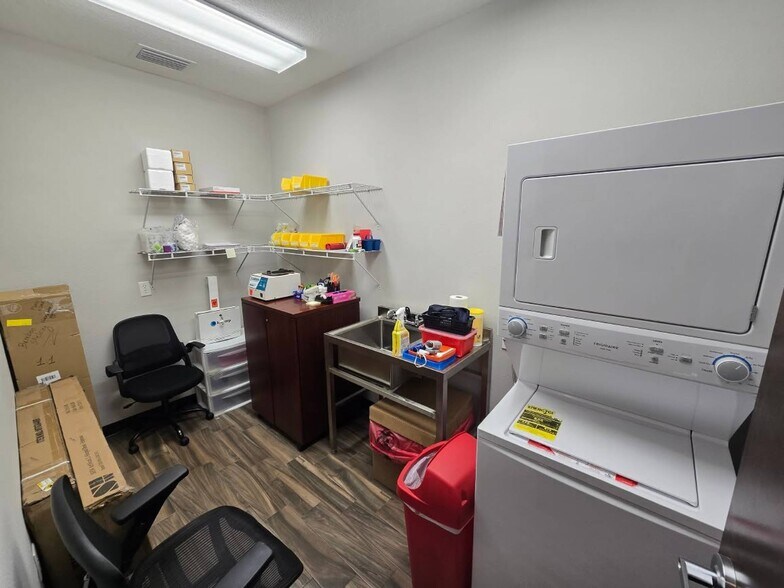 More Photos Of 4204 W Linebaugh Ave, Tampa Medical For Sale