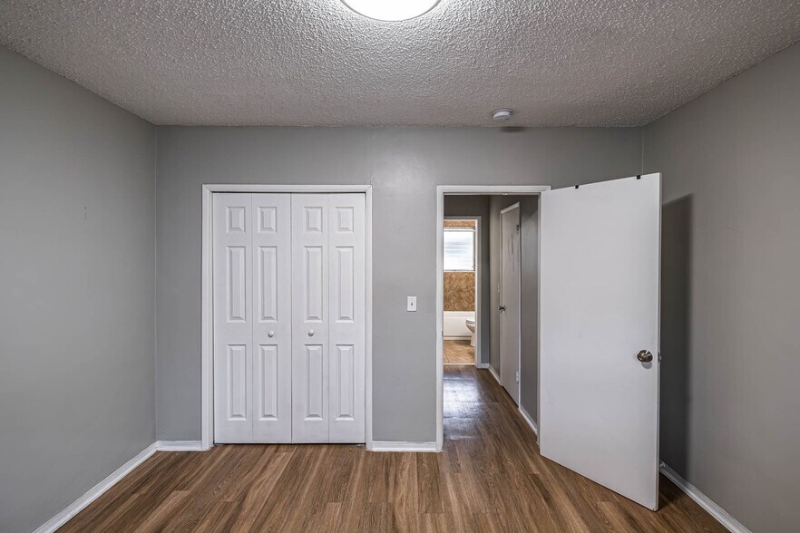 More Photos Of 13025 Emerald Dr, North Miami Apartments For Sale