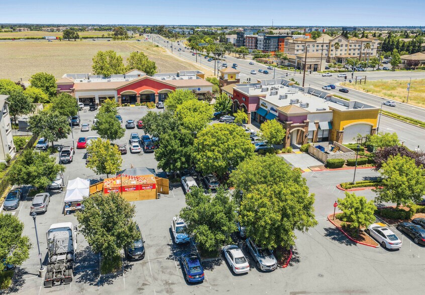 More Photos Of 3501 Del Paso Rd, Sacramento Freestanding For Sale
