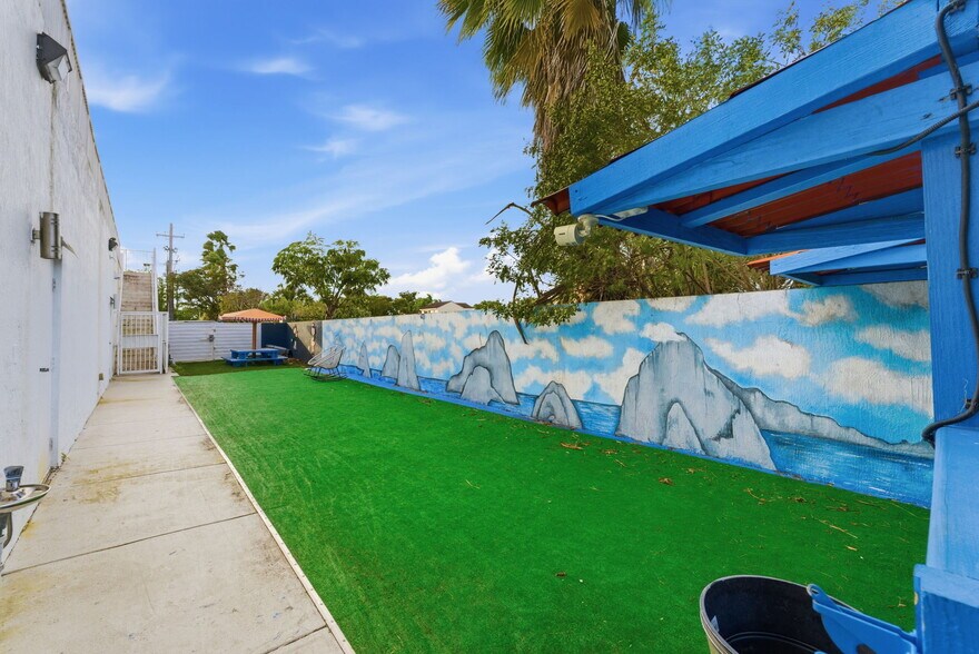 More Photos Of 6545 NW 169th St, Hialeah Medical For Sale