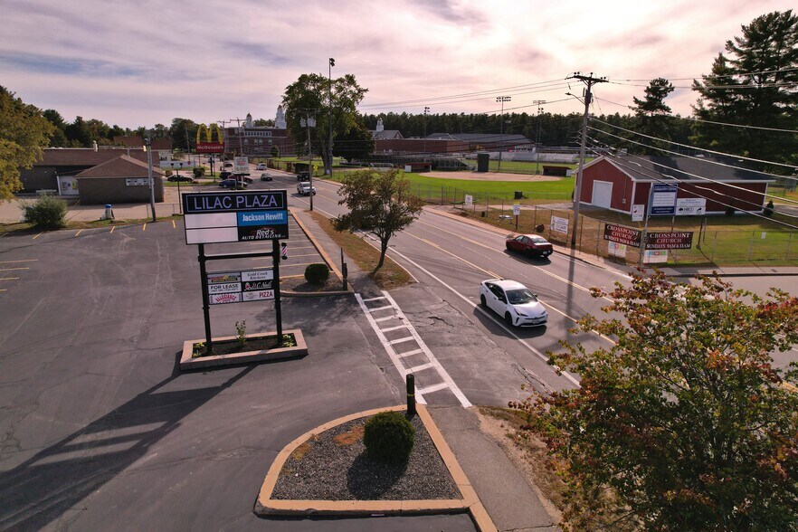 More Photos Of 183 Wakefield St, Rochester Storefront Retail Office For Lease