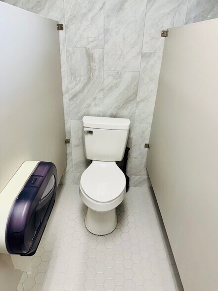 More Photos Of 901 Douglas Ave, Altamonte Springs Office For Lease