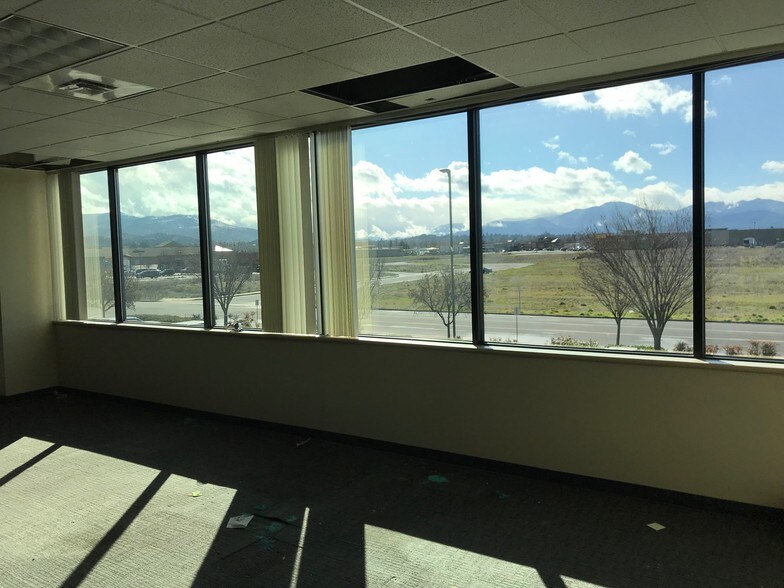 More Photos Of 3501 Excel Dr, Medford Office For Lease