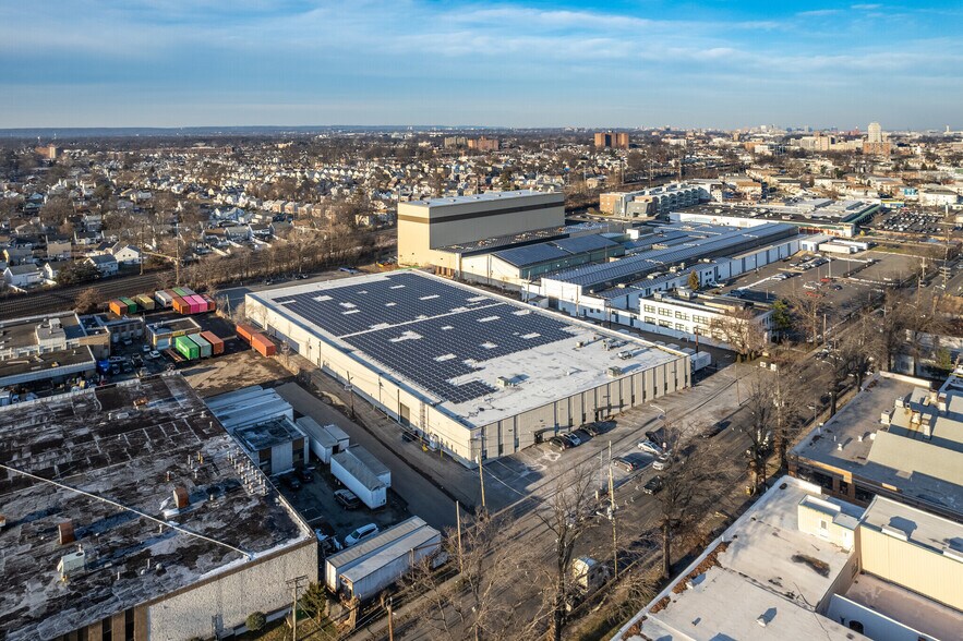 More Photos Of 2401 E Linden Ave, Linden Warehouse For Lease