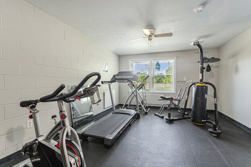 More Photos Of 56968 Dailey Rd, Dowagiac Shelter For Sale