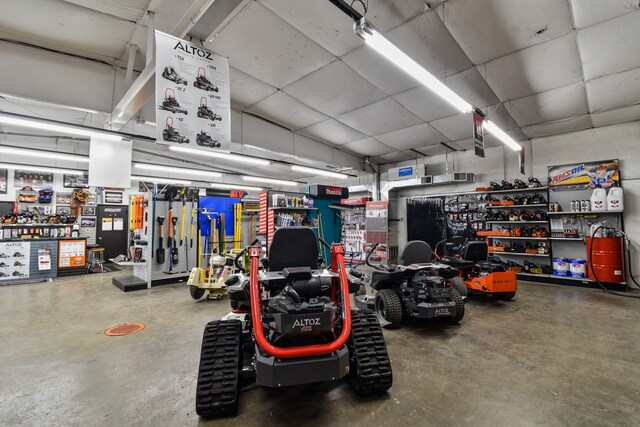 More Photos Of 1304 N Division St, Pontiac Flex For Sale