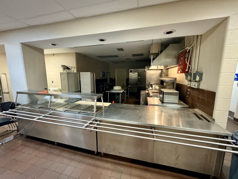 More Photos Of 3417 N Roan St, Johnson City Office Residential For Sale