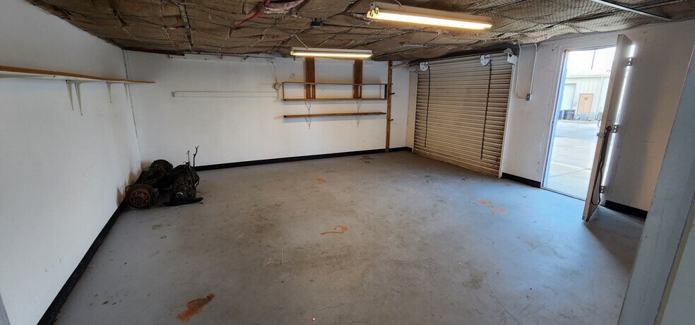 More Photos Of 1808-1812 Santa Fe Dr, Weatherford Unknown For Lease