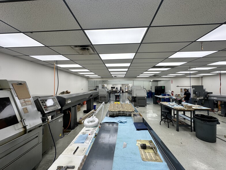 More Photos Of 2214 W Huntington Dr, Tempe Warehouse For Sale