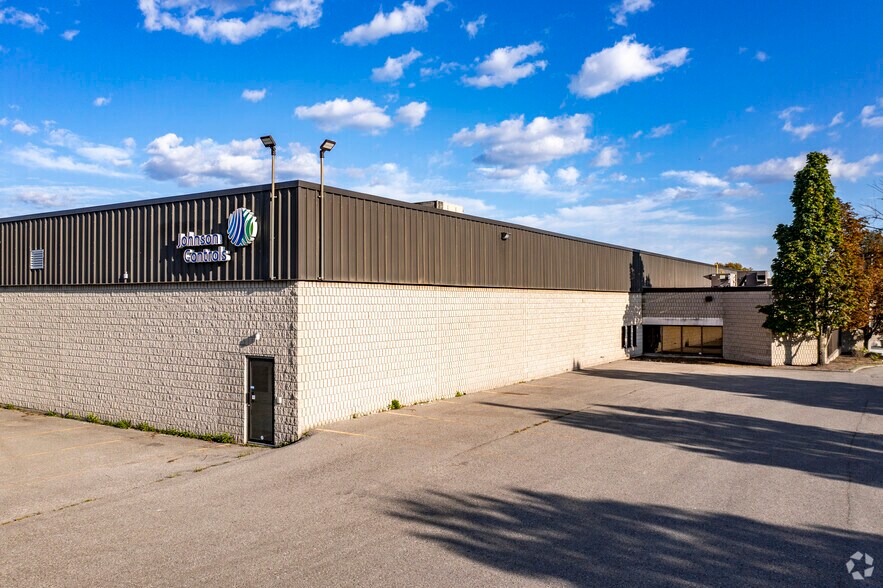 Primary Photo Of 505 Finley Ave, Ajax Warehouse For Lease
