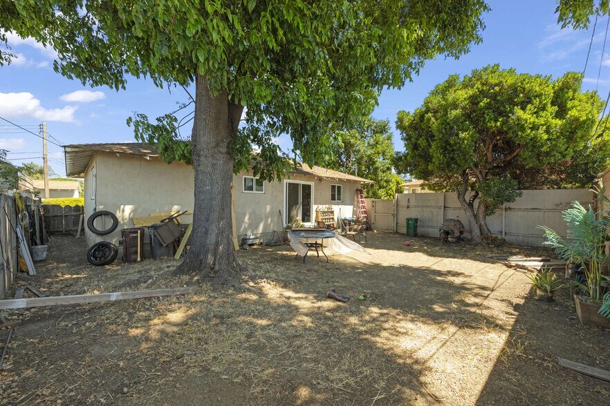 More Photos Of 24656 ONeil Ave, Hayward Apartments For Sale