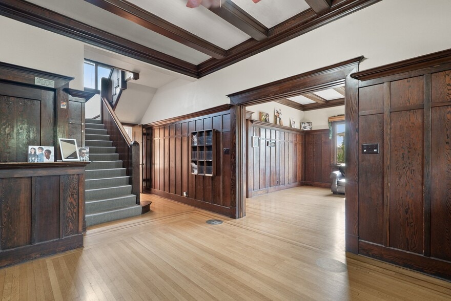 More Photos Of 217 E Lake Ave, Watsonville Office For Sale