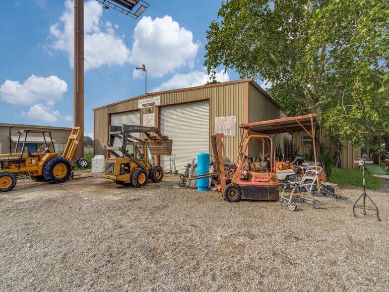 More Photos Of 40175 Interstate 10 W, Boerne Industrial For Sale