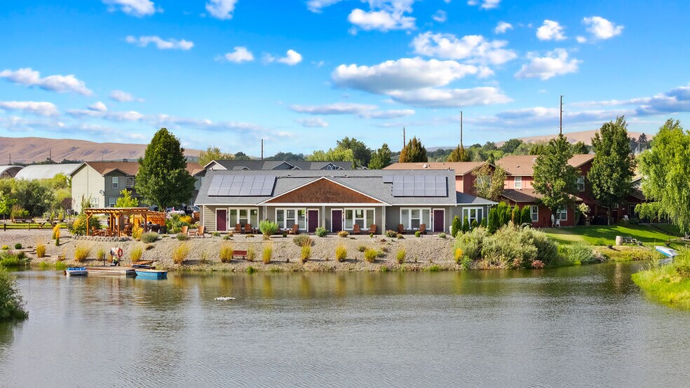 More Photos Of 701 Fountain Blvd, Zillah Hotel For Sale