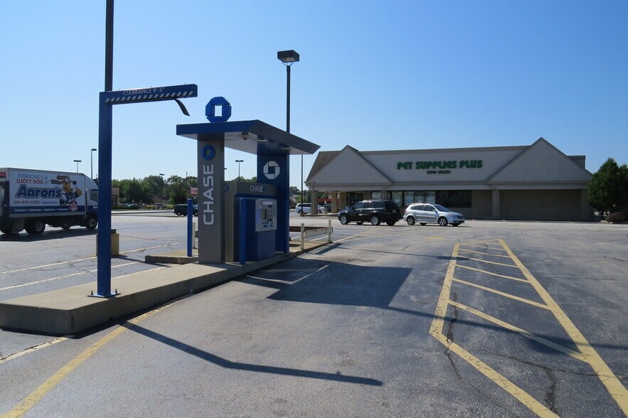 More Photos Of 6000-6052 Central Ave, Portage Storefront For Lease