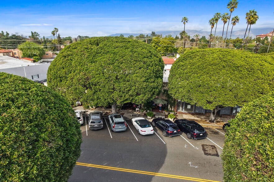 More Photos Of 2647-2649 Mission St, San Marino Restaurant For Sale