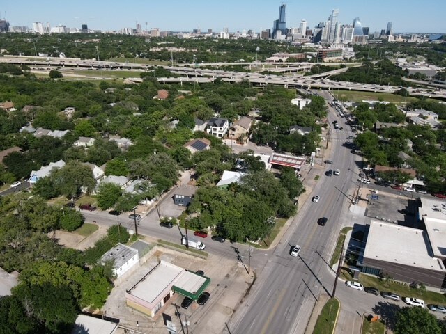 More Photos Of 2500 Lake Austin Blvd, Austin Freestanding For Sale