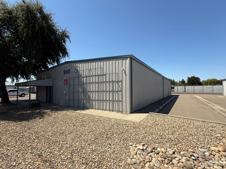 Primary Photo Of 945 N Union St, Stockton Warehouse For Lease