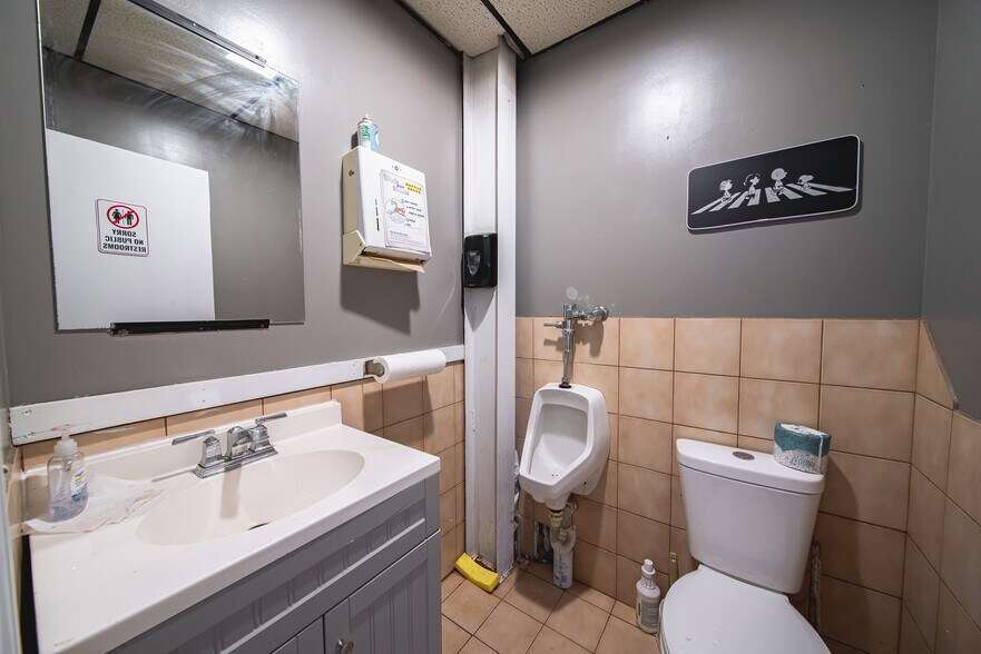 More Photos Of 5251 Buena Vista Rd, Columbus Light Distribution For Sale