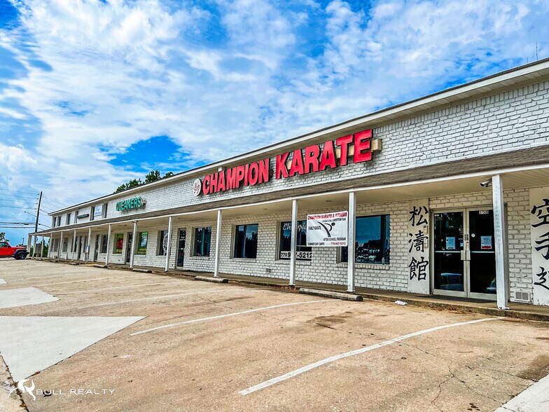 More Photos Of 3750 W County Line Rd, Douglasville Storefront Retail Office For Sale