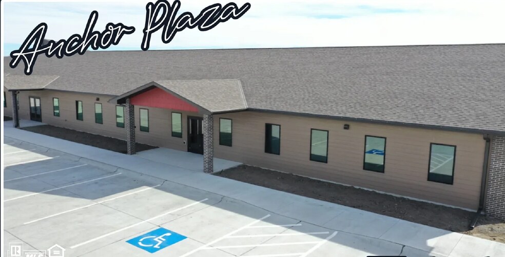 More Photos Of 4213 38th St, Columbus Office For Lease