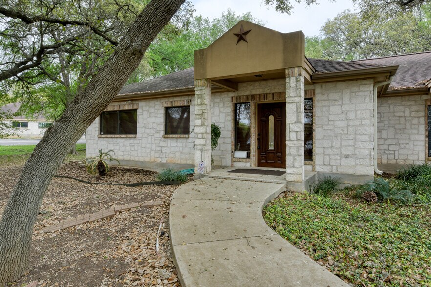 More Photos Of 19365 FM 2252, Garden Ridge Office For Lease