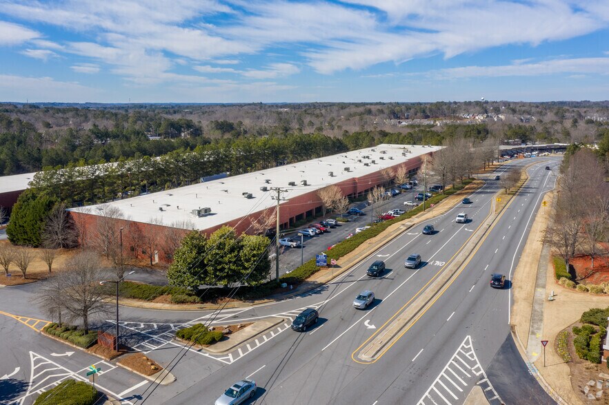 More Photos Of 305 Shawnee North Dr, Suwanee Distribution For Lease